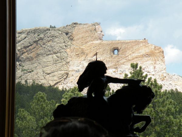 crazyhorse monument