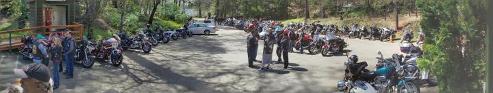 Lower parking lot fills up with Rabbit Run riders.